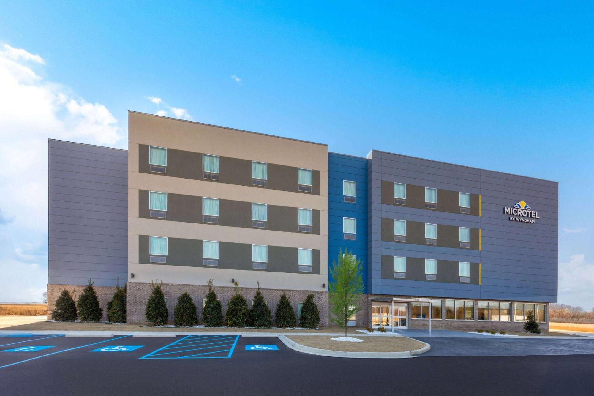 Microtel Inn & Suites By Wyndham Olive Branch Exterior photo