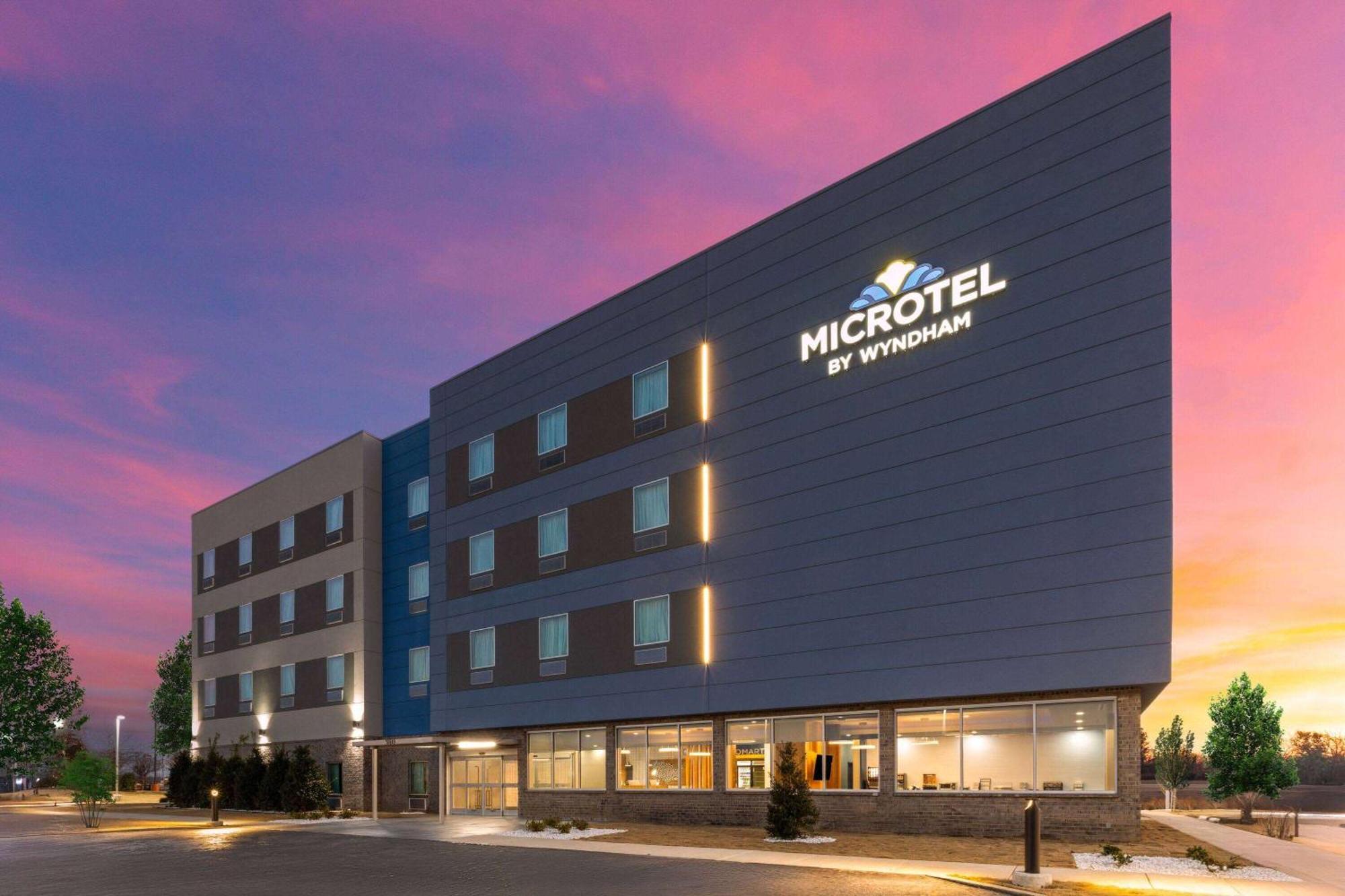 Microtel Inn & Suites By Wyndham Olive Branch Exterior photo